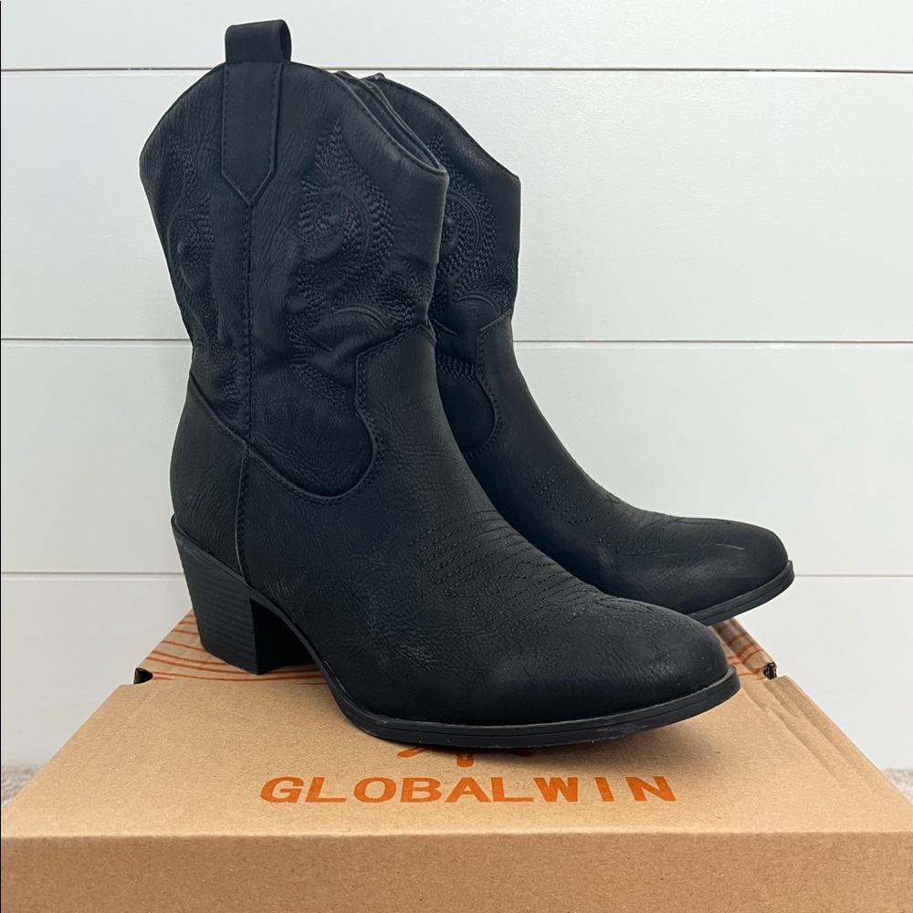 Black Cowgirl Boots